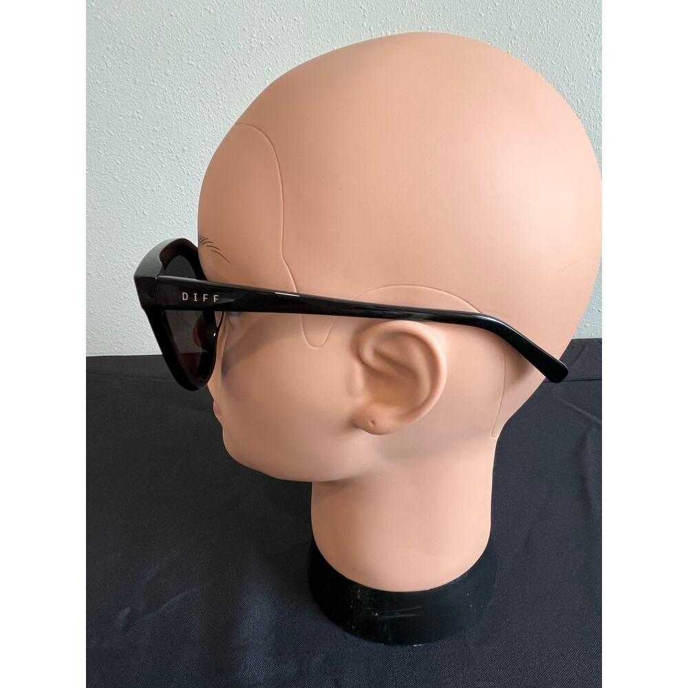 DIFF Eyewear GIA Oversized Square Sunglasses Blac… - image 5